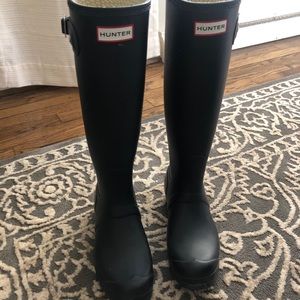 Navy Tall Hunter Rain Boots
